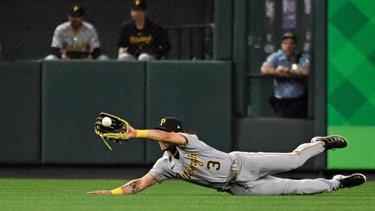 Bae is racking up the highlight catches ... and presents from his pitchers taken in St. Louis (Pirates)